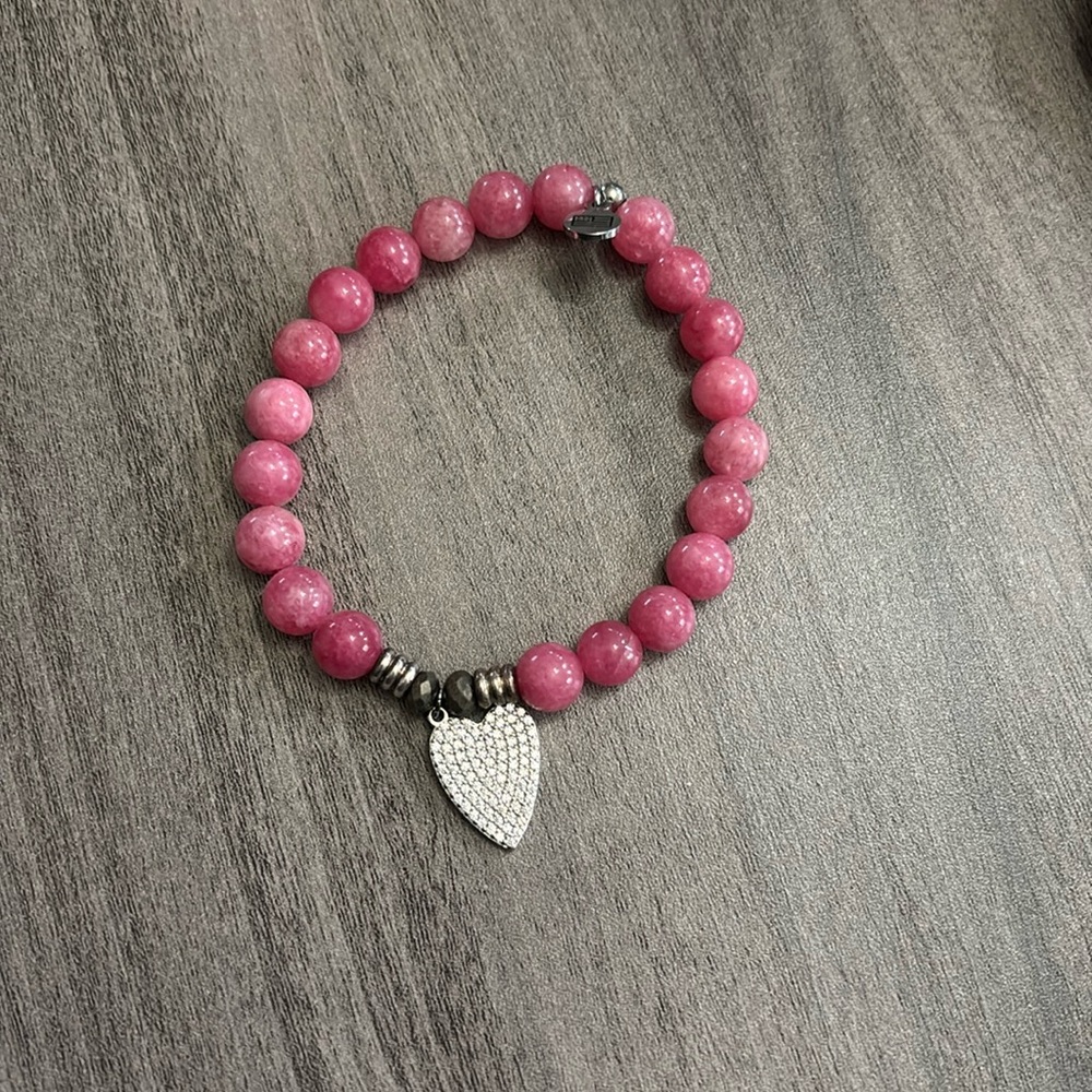 NWOT T jazelle heart bracelet